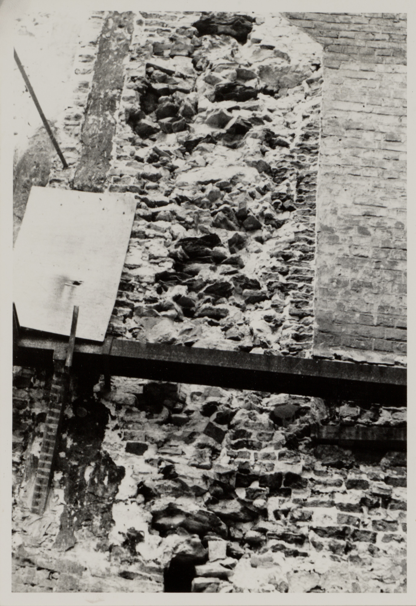 Gent: Vrijdagmarkt, afbraak huis, nr.48, 1953