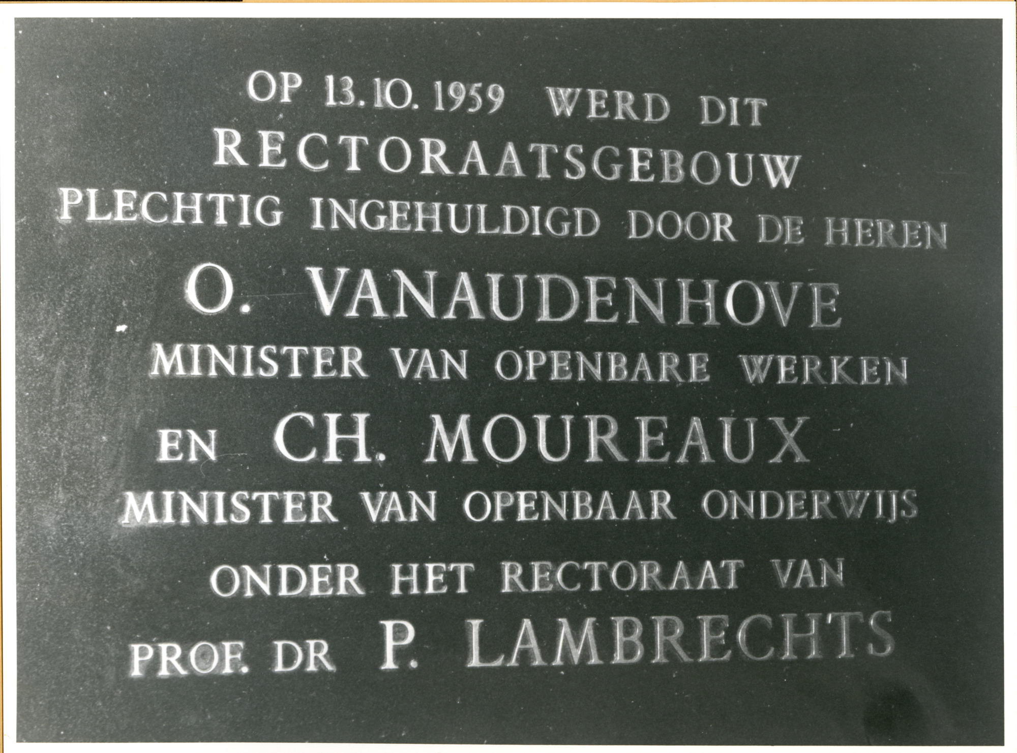 Gent: Sint Pietersnieuwstraat 33: Gedenksteen, 1979