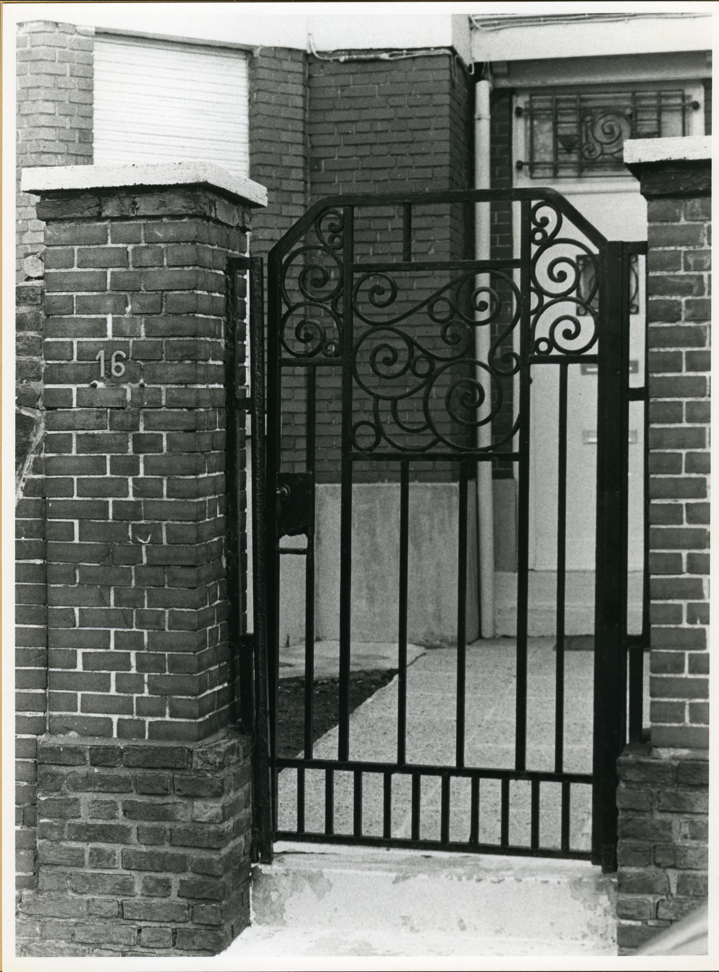 Gent: Patijntjesstraat 16: Hek