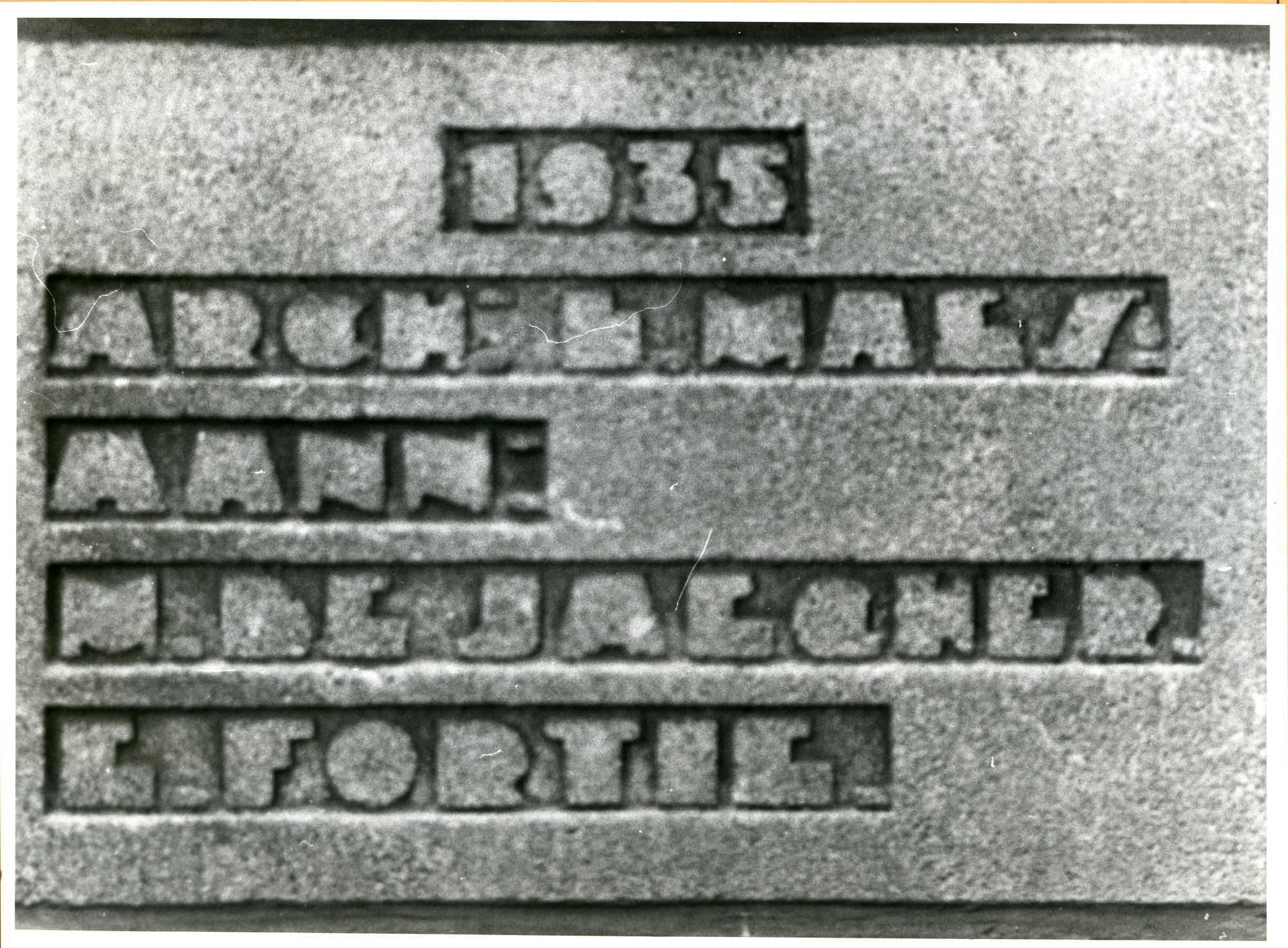 Mariakerke: Eeklostraat: Gedenksteen, 1979