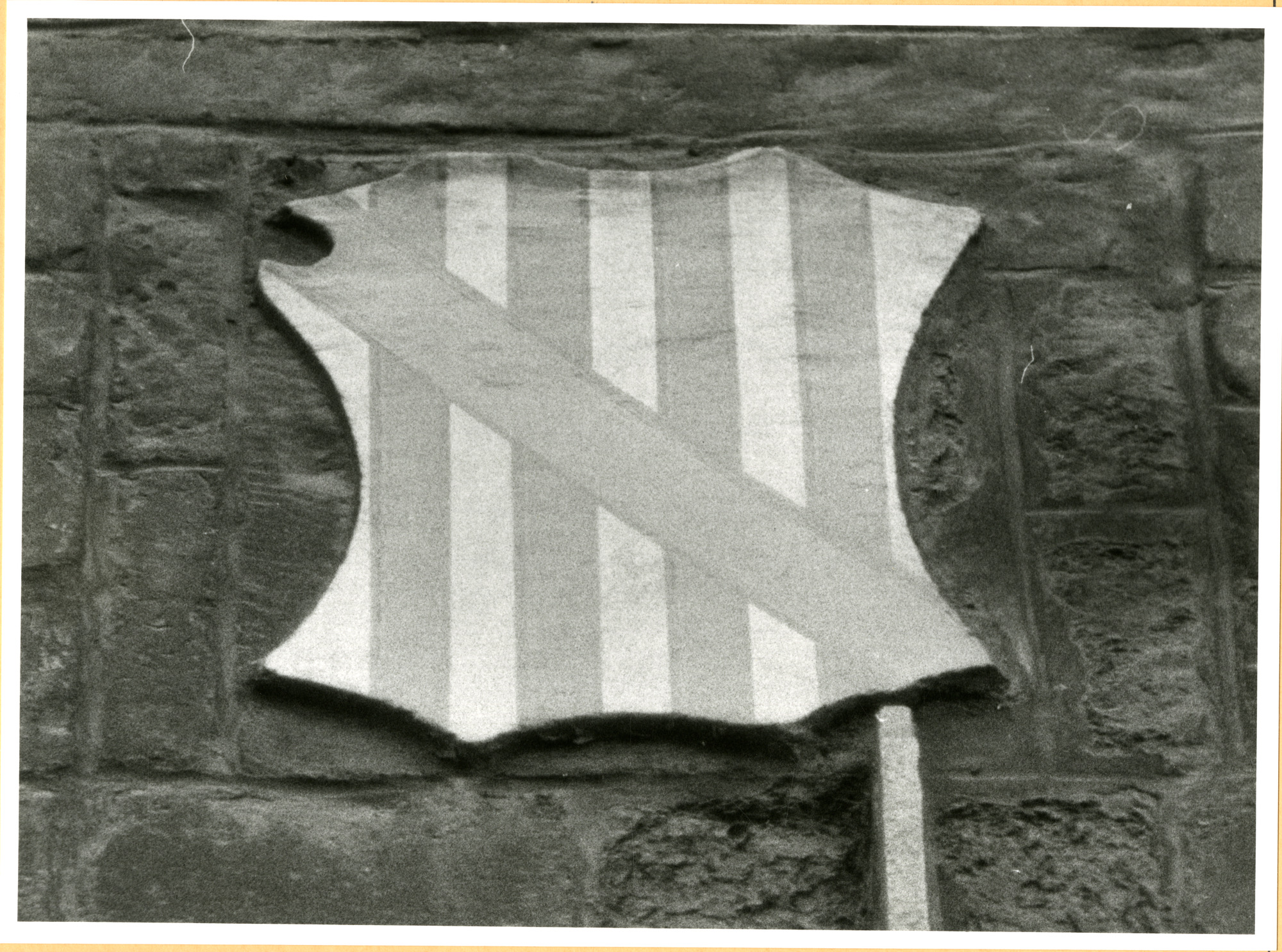 Gent: Hoogpoort: St-Jorishof: Cartouche: wapenschild, 1979