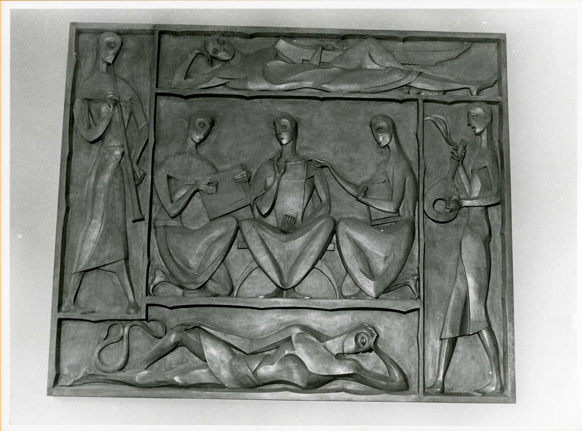 Gent: Blandijnberg 2: universiteit: reliëf: septem artes liberales, 1979