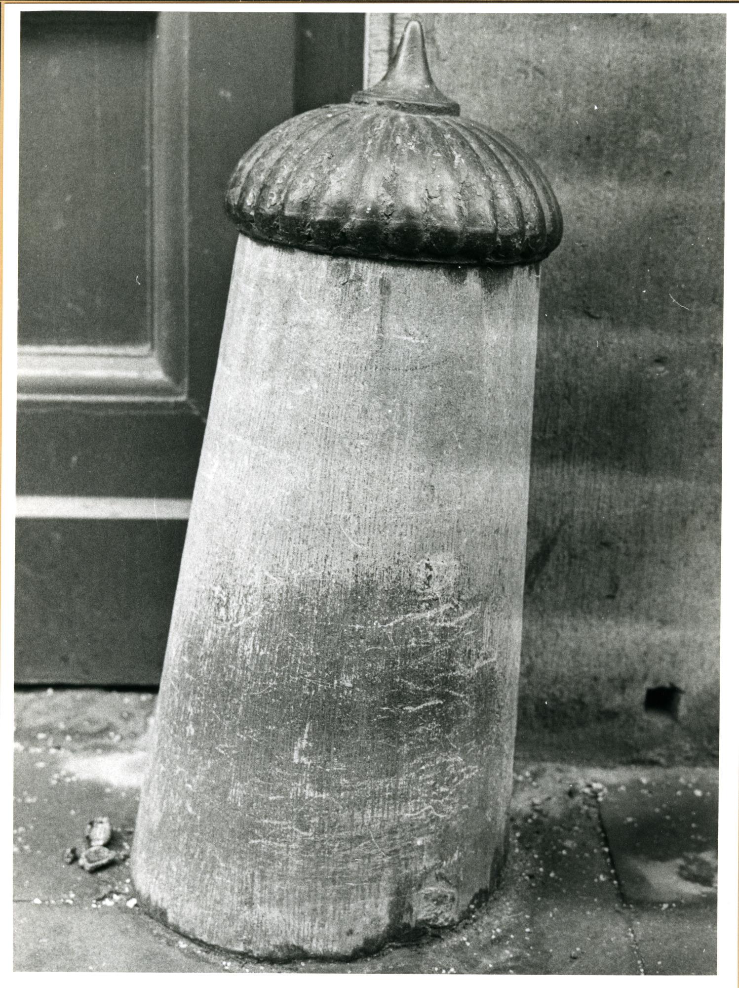 Gent: Sleepstraat 145: Stootpaal, 1979