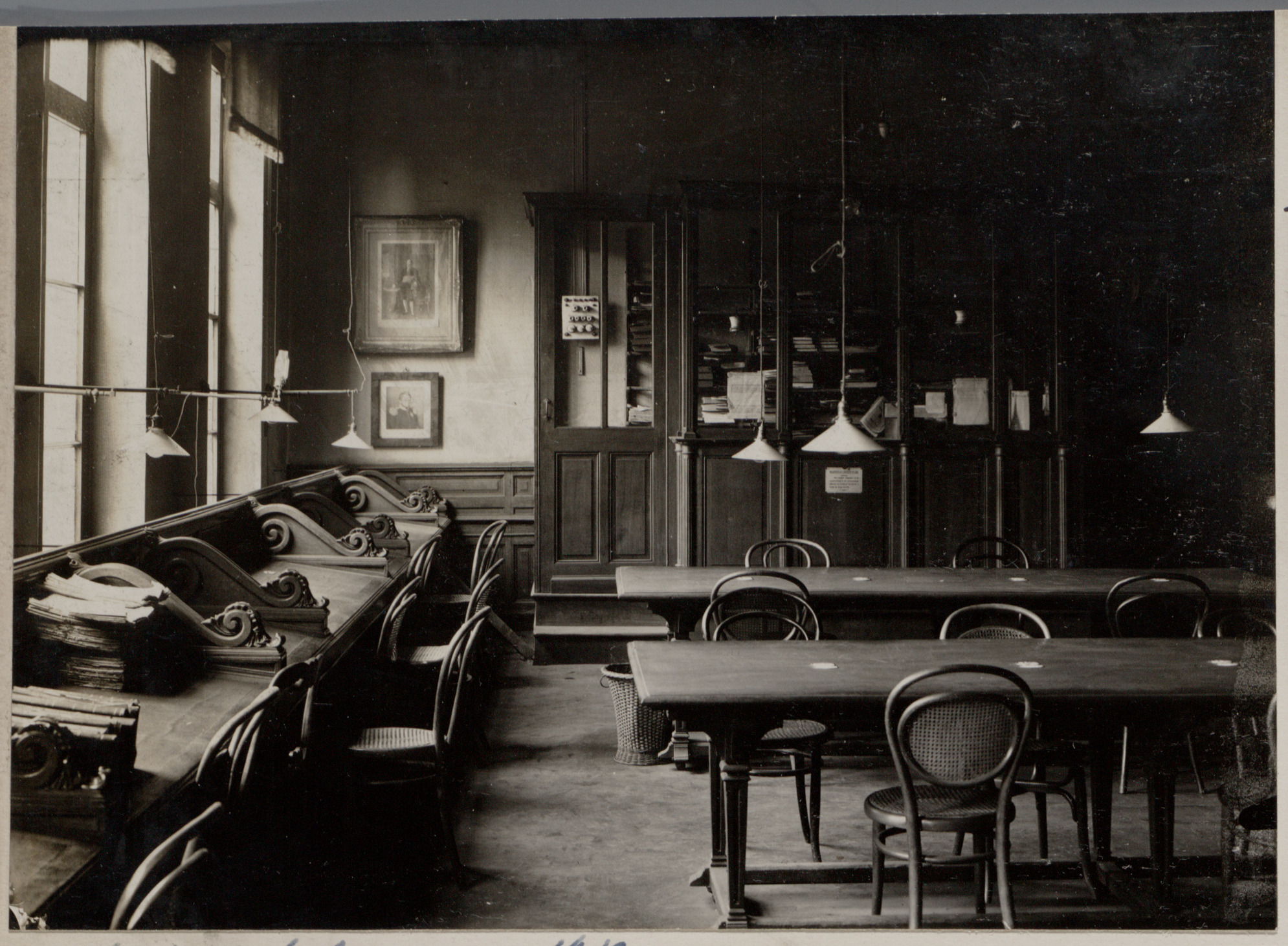 Gent: Baudeloabdij (Stads- en Universiteitsbibliotheek): leeszaal, 1930