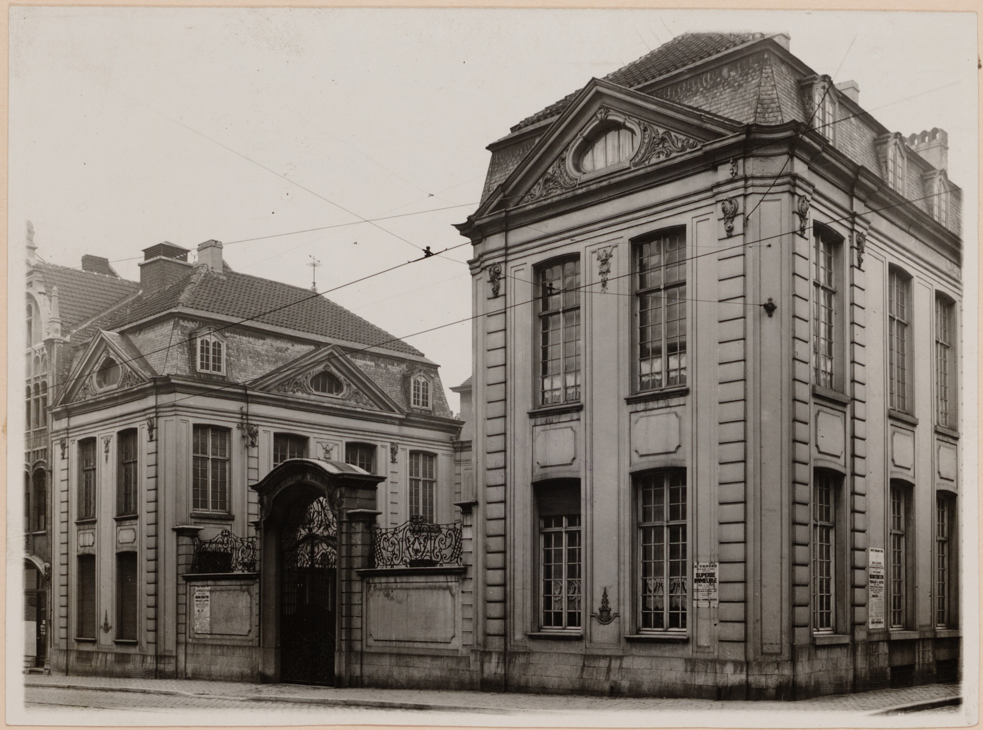 Gent: Hotel de Hemptinne, hoek Belfortstraat en Onderstraat