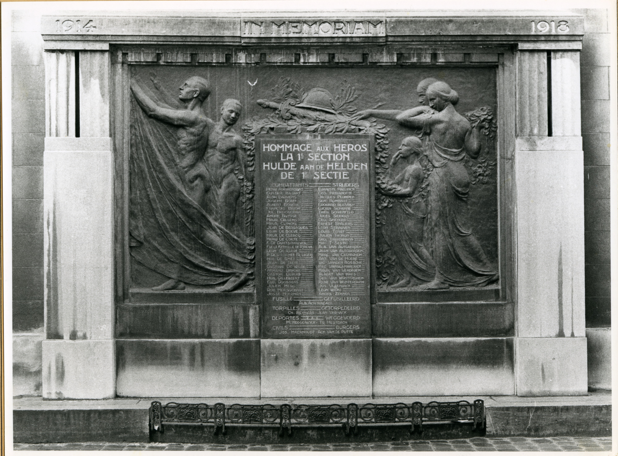 Gent: Sint Niklaasstraat - Volderstraat: Oorlogsmonument