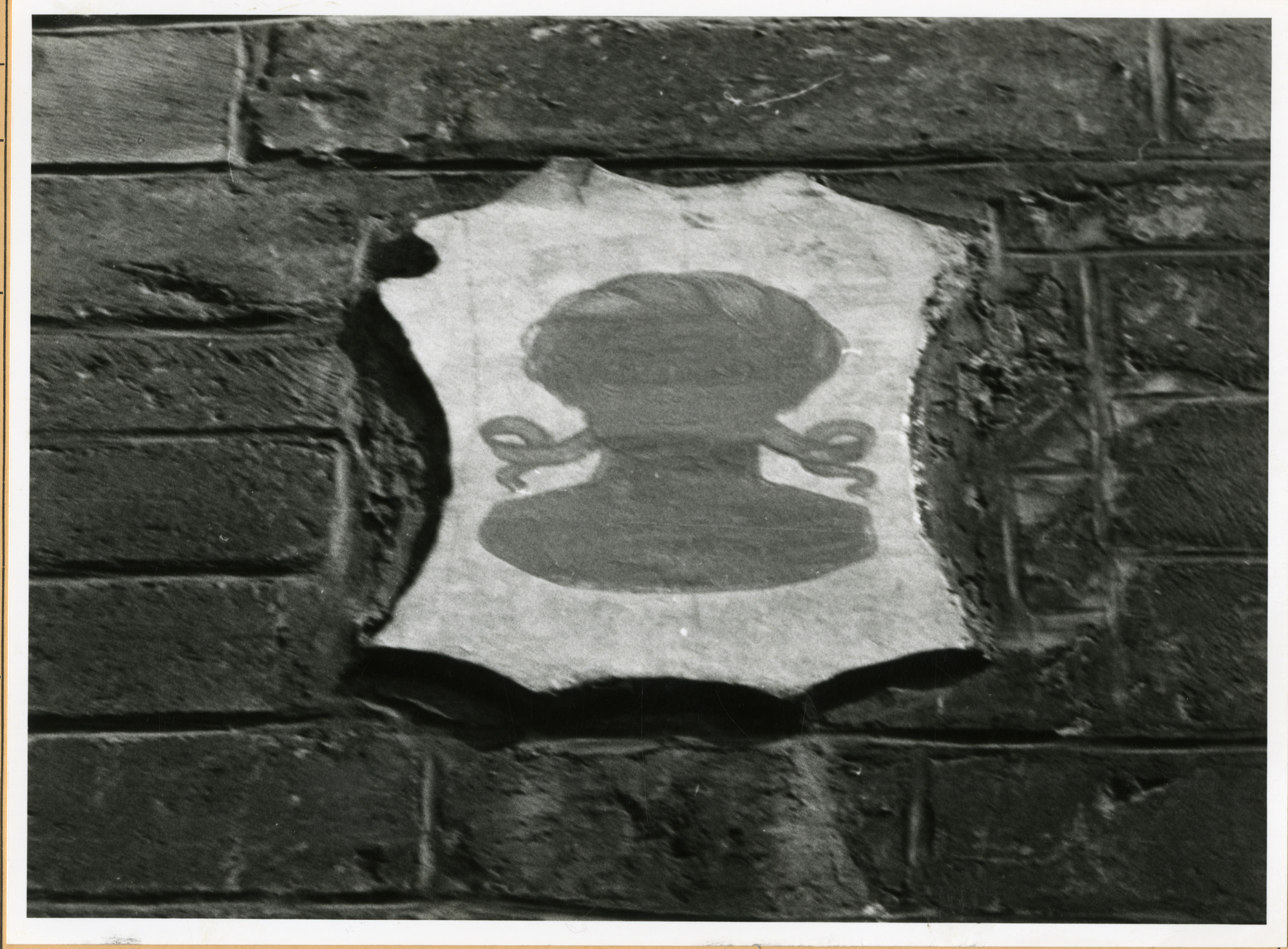 Gent: Hoogpoort: St-Jorishof: Cartouche: wapenschild, 1979