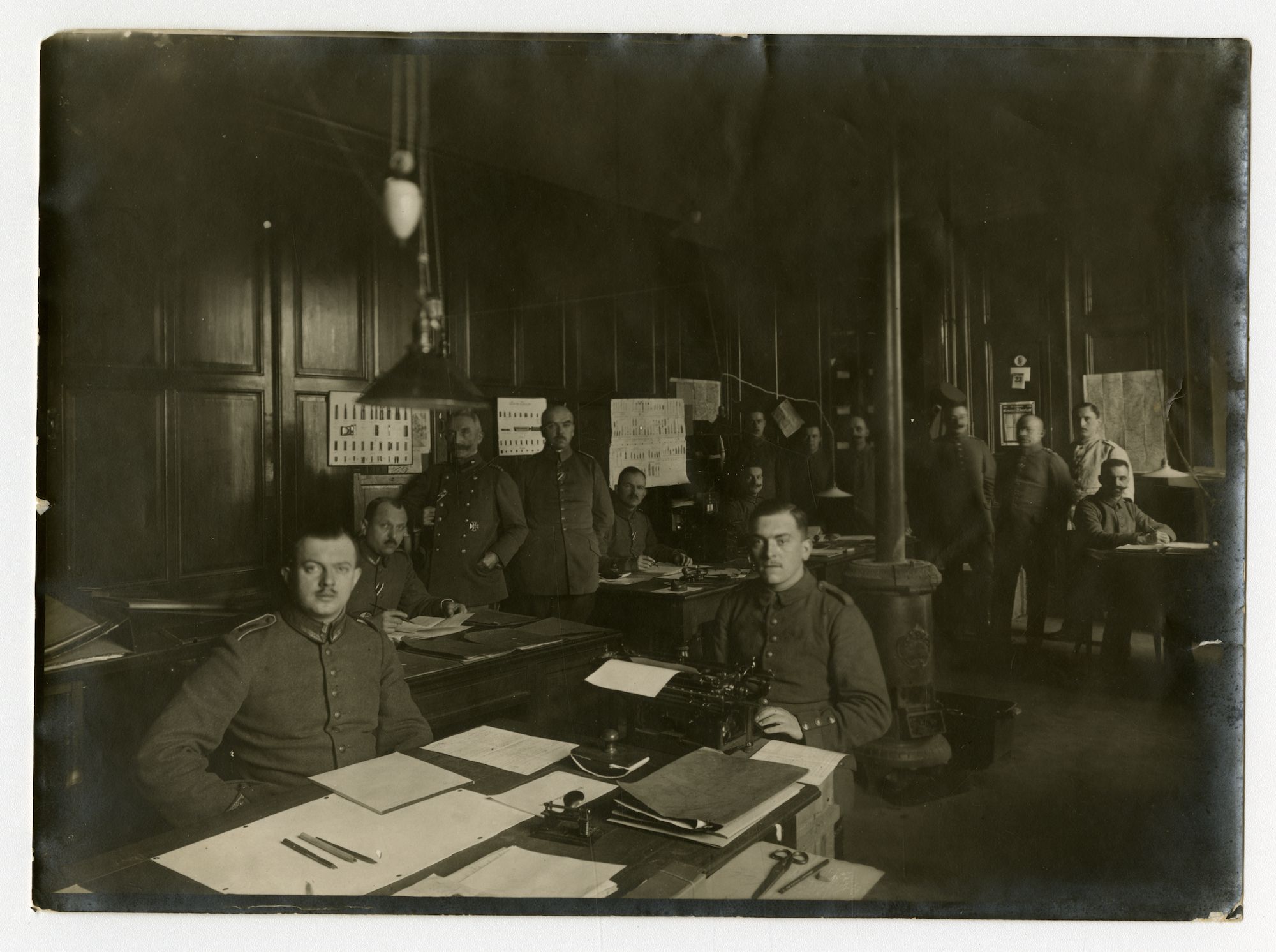 Gent: Koophandelsplein: Justitiepaleis: kantoor van de Munitionsverwaltung (munitiedienst) van de Etappen-Inspektion (etappe-inspectie), 1915-1916