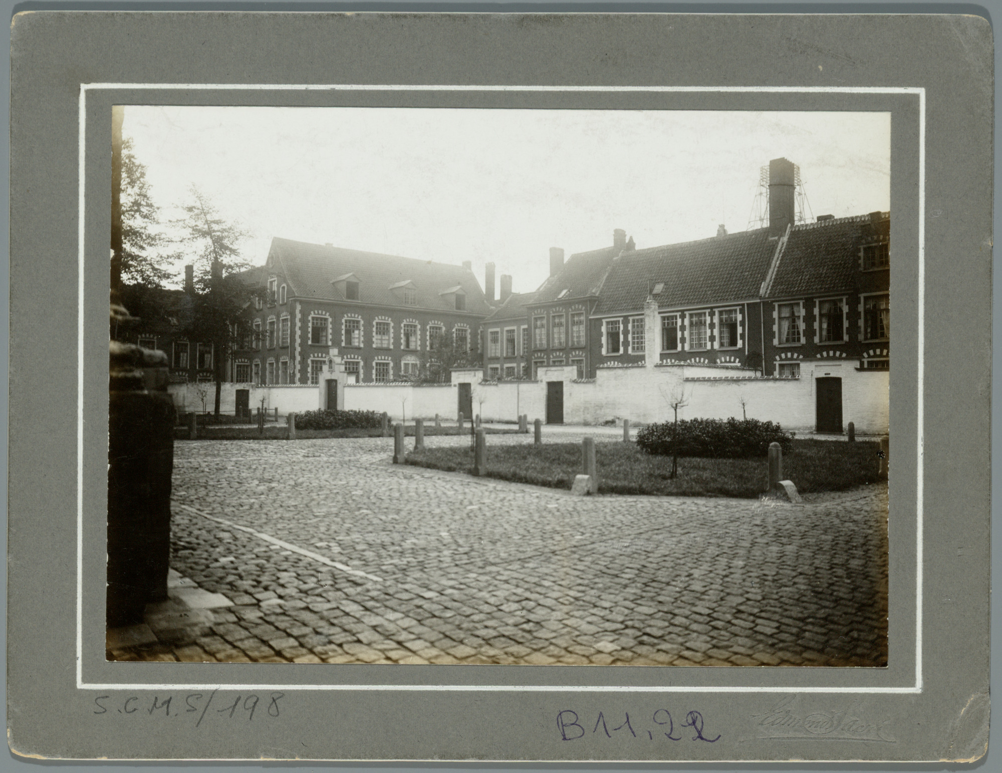 Gent: Klein Begijnhof Onze-Lieve-Vrouw Ter Hoyen