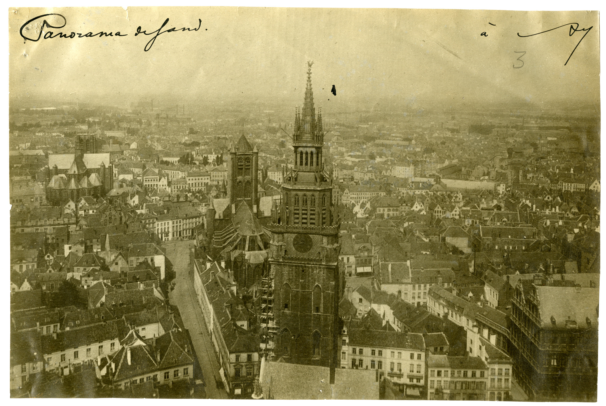 Gent: Panorama van op de Sint-Baafskathedraal