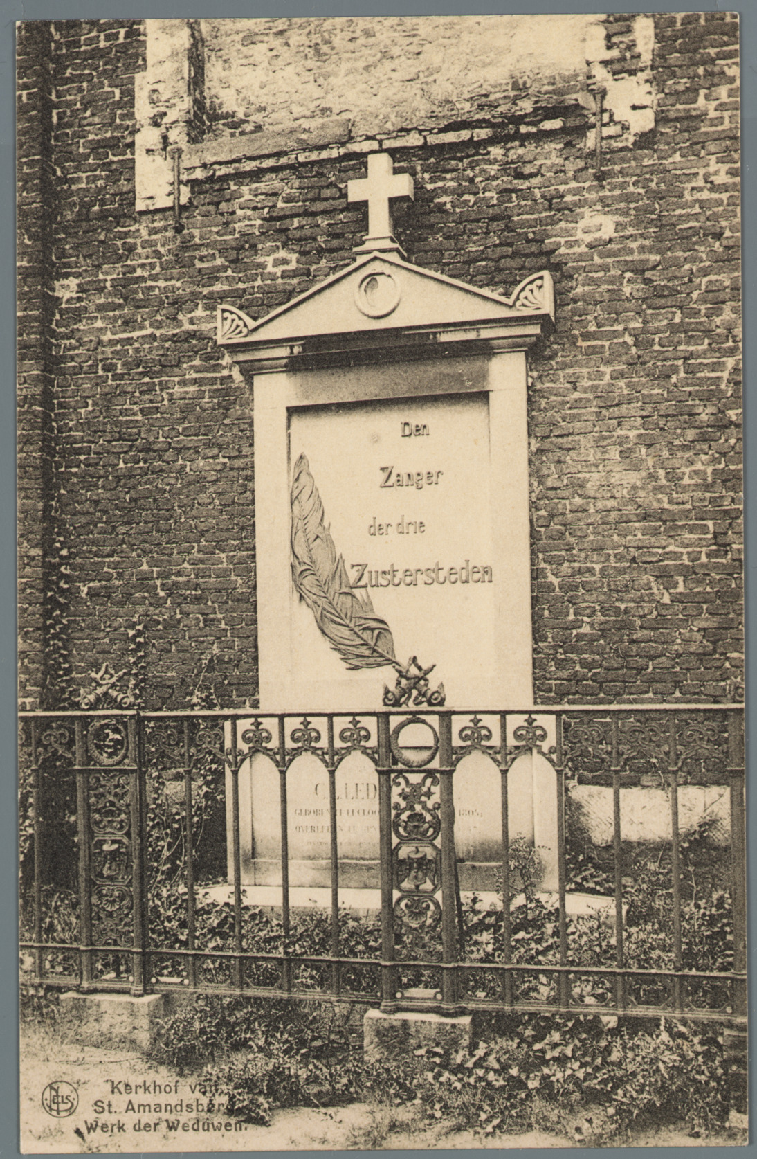 Sint-Amandsberg: kerkhof (Campo Santo)