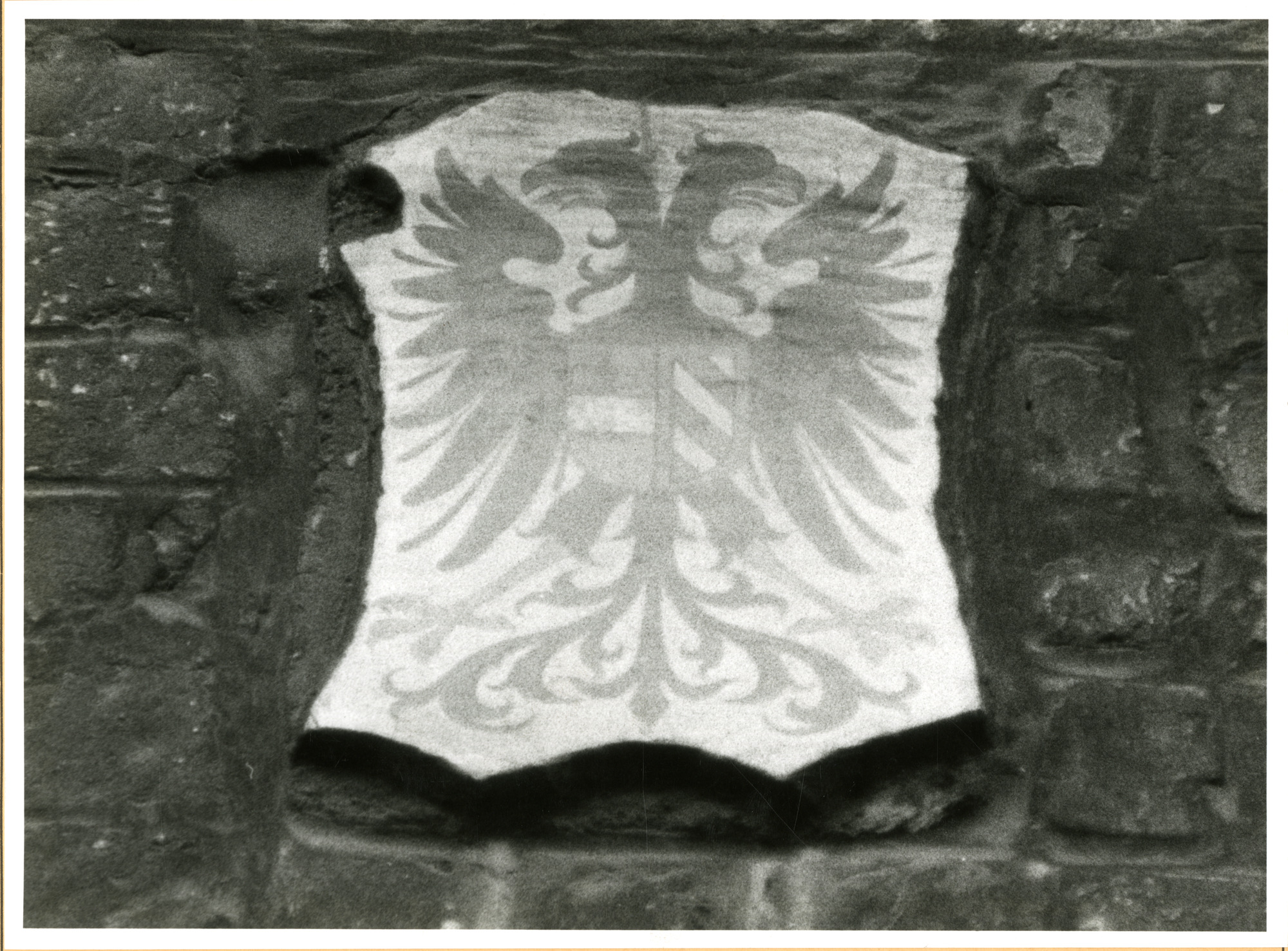 Gent: Hoogpoort: St-Jorishof: Cartouche: wapenschild van Oostenrijk, 1979