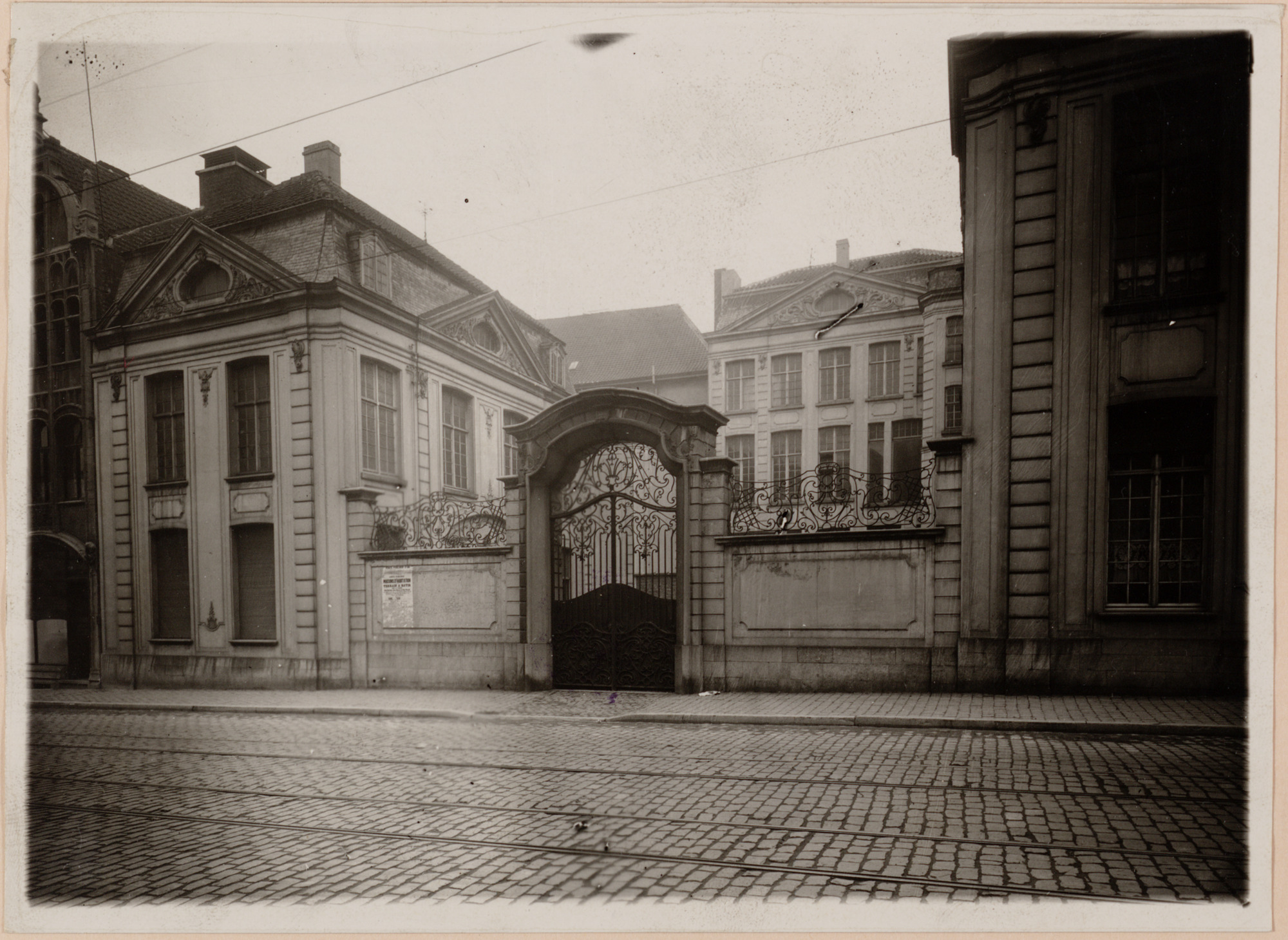 Gent: Hotel de Hemptinne, hoek Belfortstraat en Onderstraat