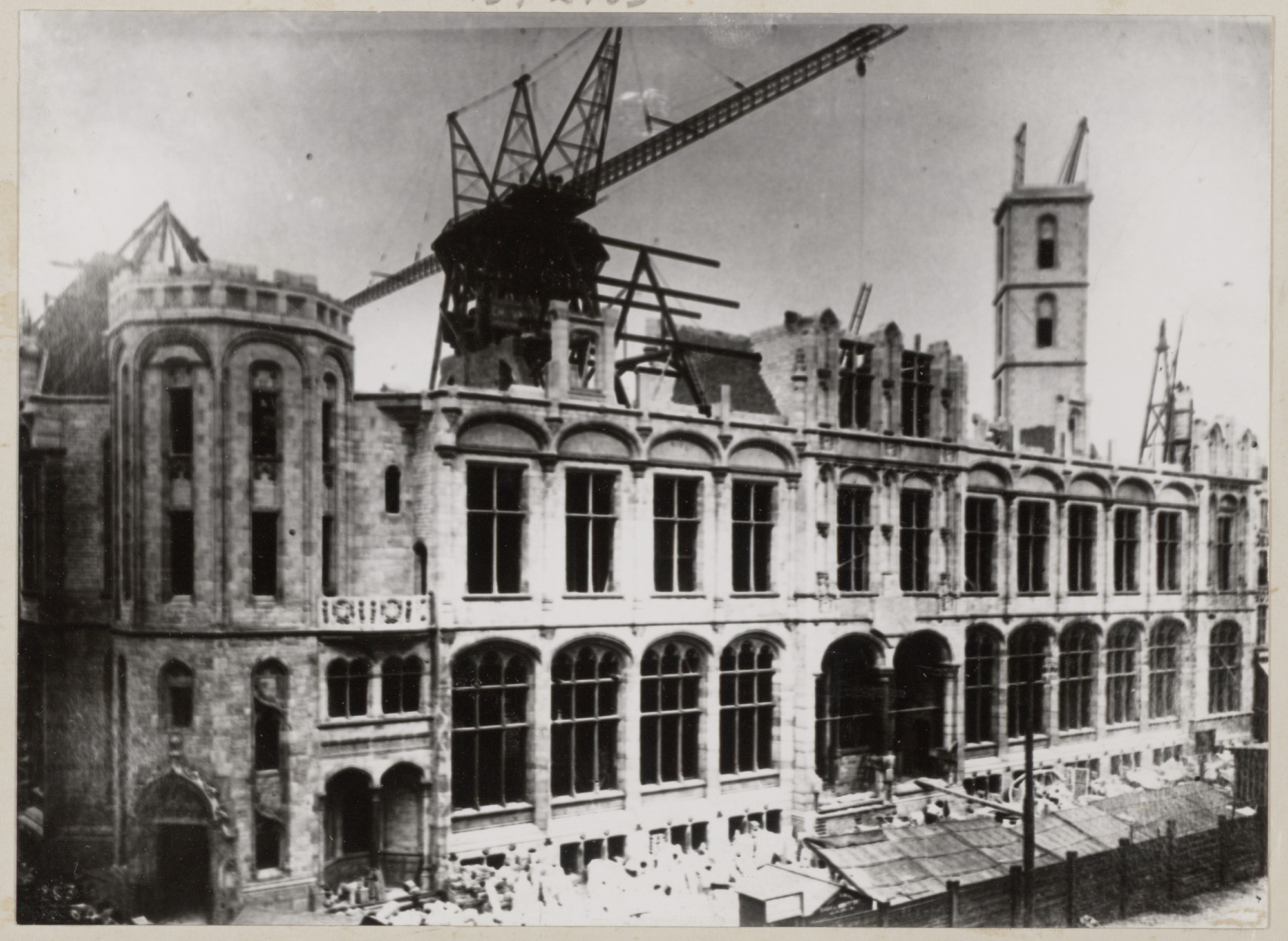 Gent: Bouw nieuw postgebouw, Korenmarkt