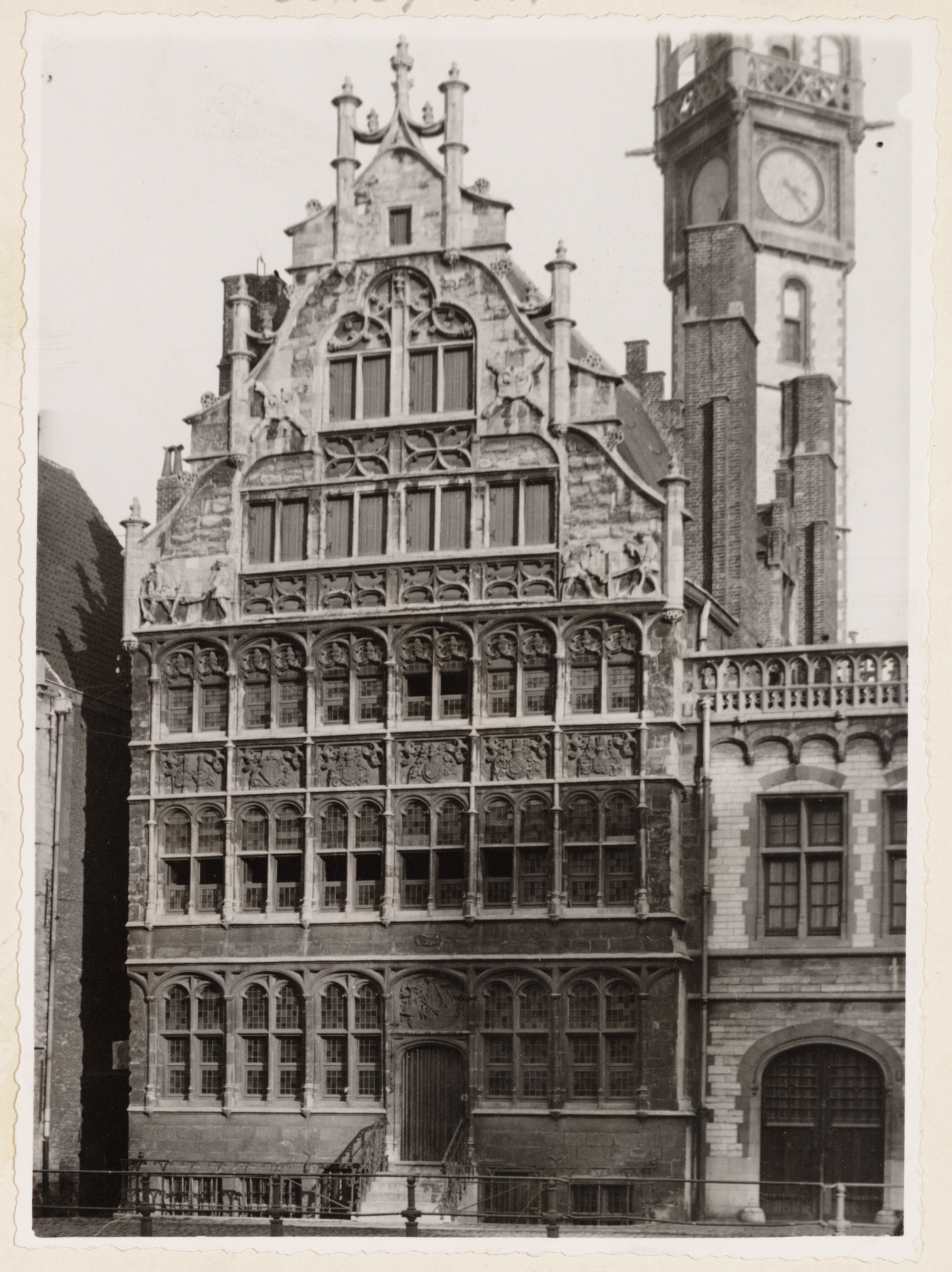 Gent: Huis Vrije Schippers, Graslei