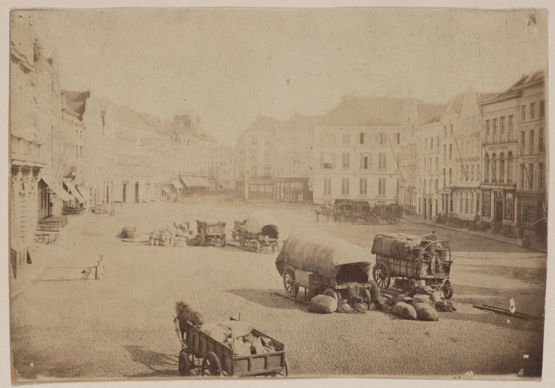 Gent: Huifkarren op de Korenmarkt