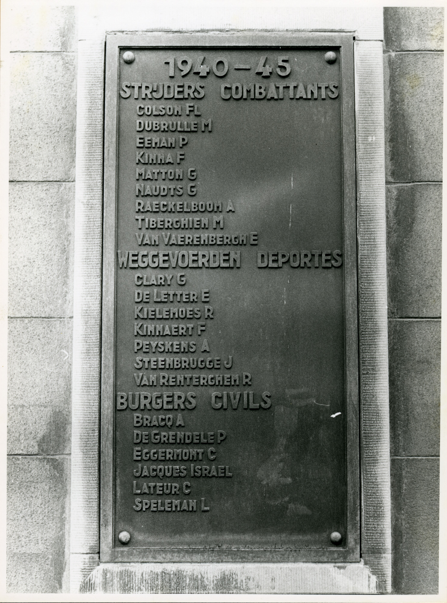 Gent: Sint Niklaasstraat 56: Oorlogsmonument