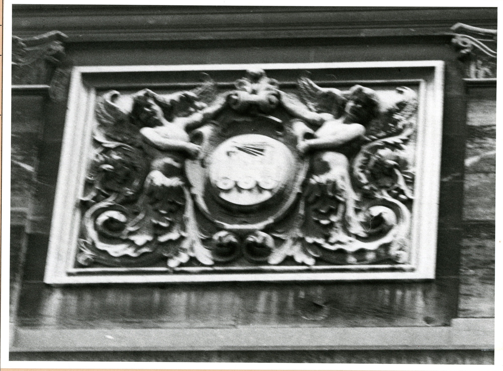 Gent: Jozef Plateaustraat: Beeldhouwwerk, 1981