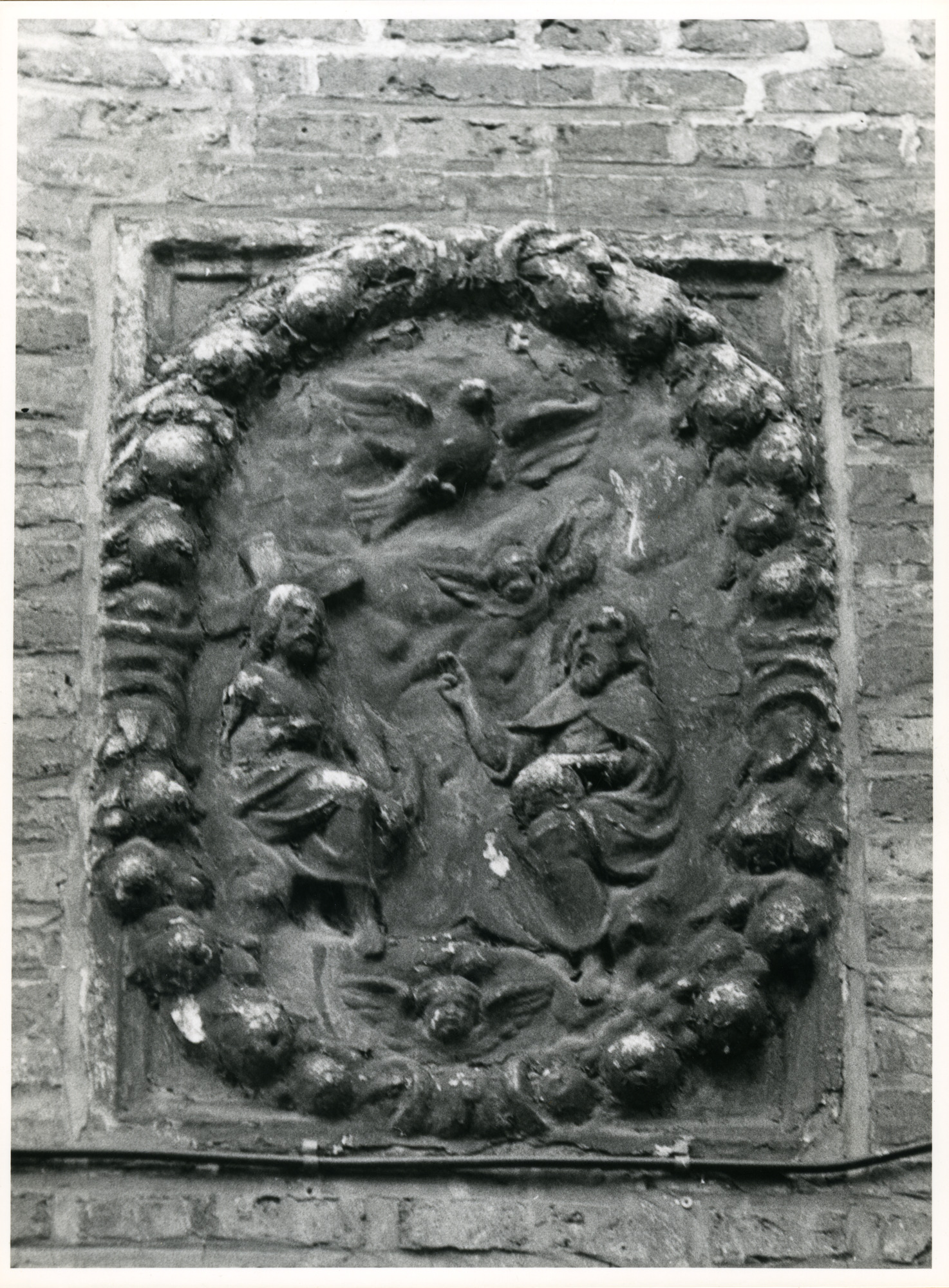 Gent: Sophie Van Ackenstraat 1: Beeldhouwwerk, 1979