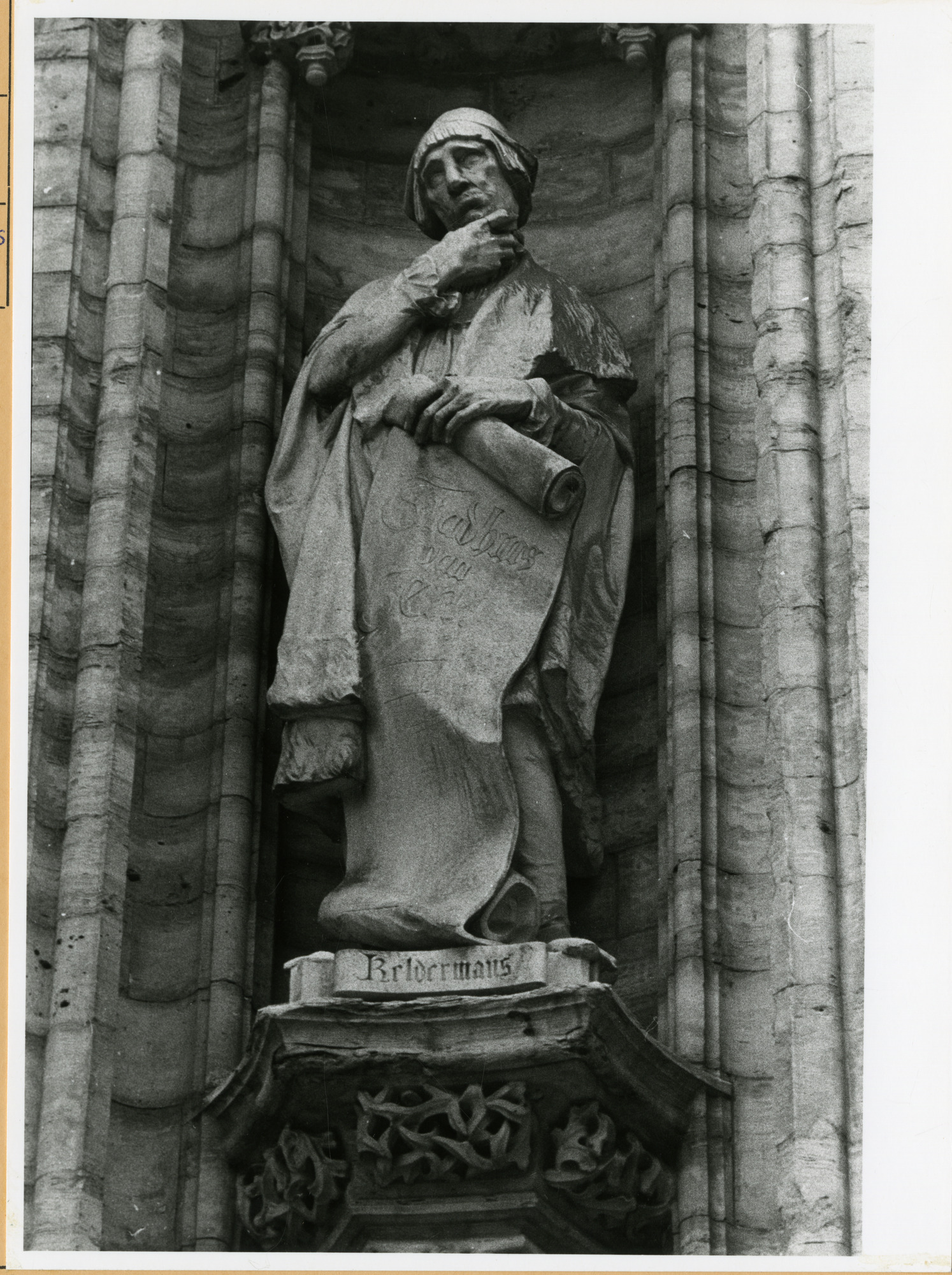 Gent: Botermarkt: stadhuis: nisbeeld: Rombout II Keldermans
