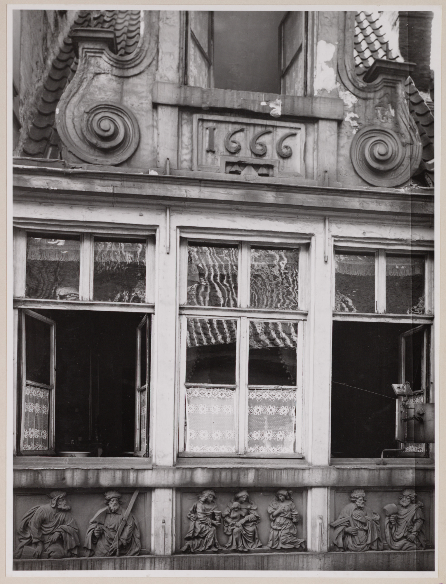 Gent: Ketelvest." De Vier Gekroonden"