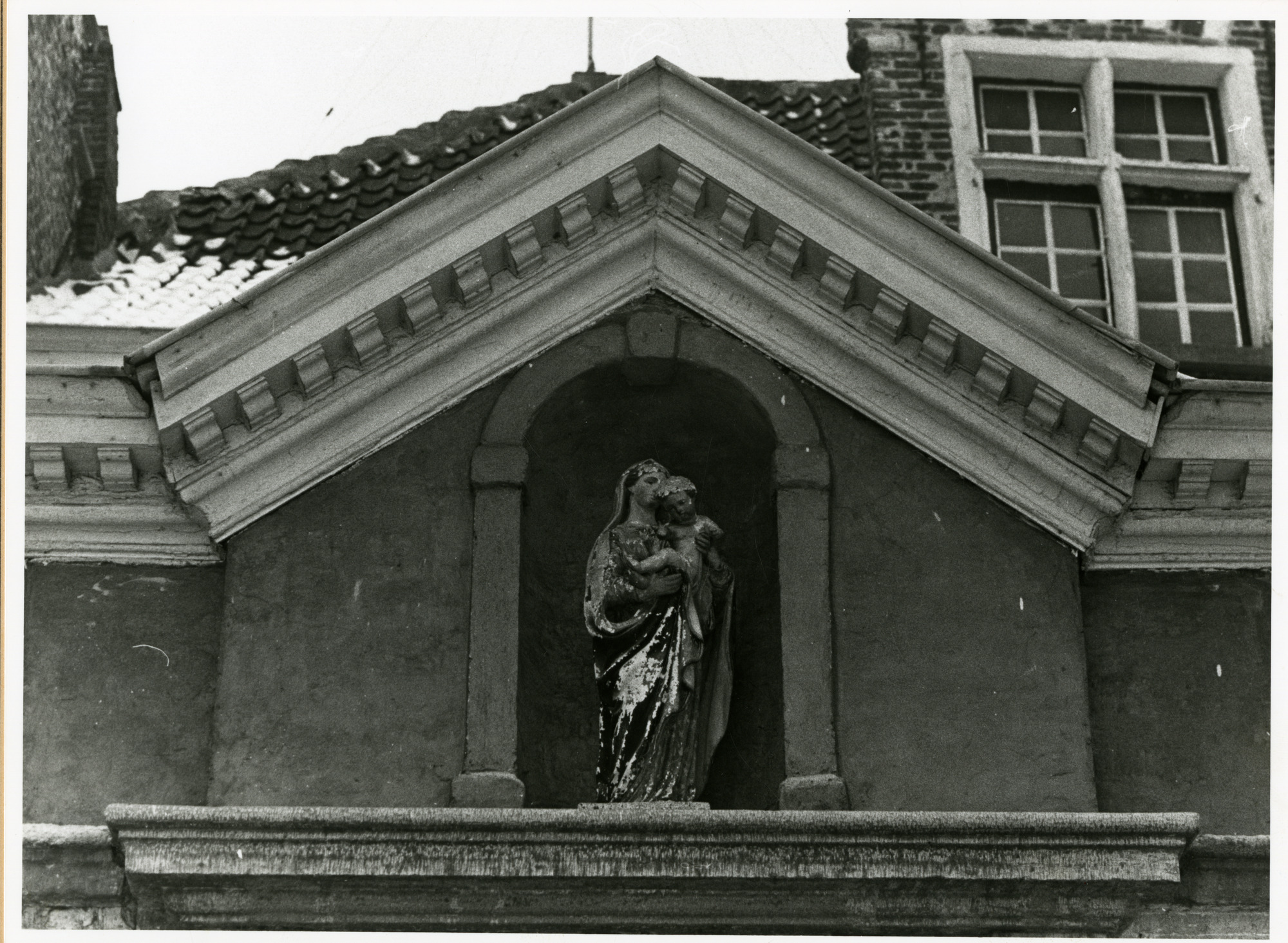 Gent: Lange Violettenstraat: Gevelbeeld