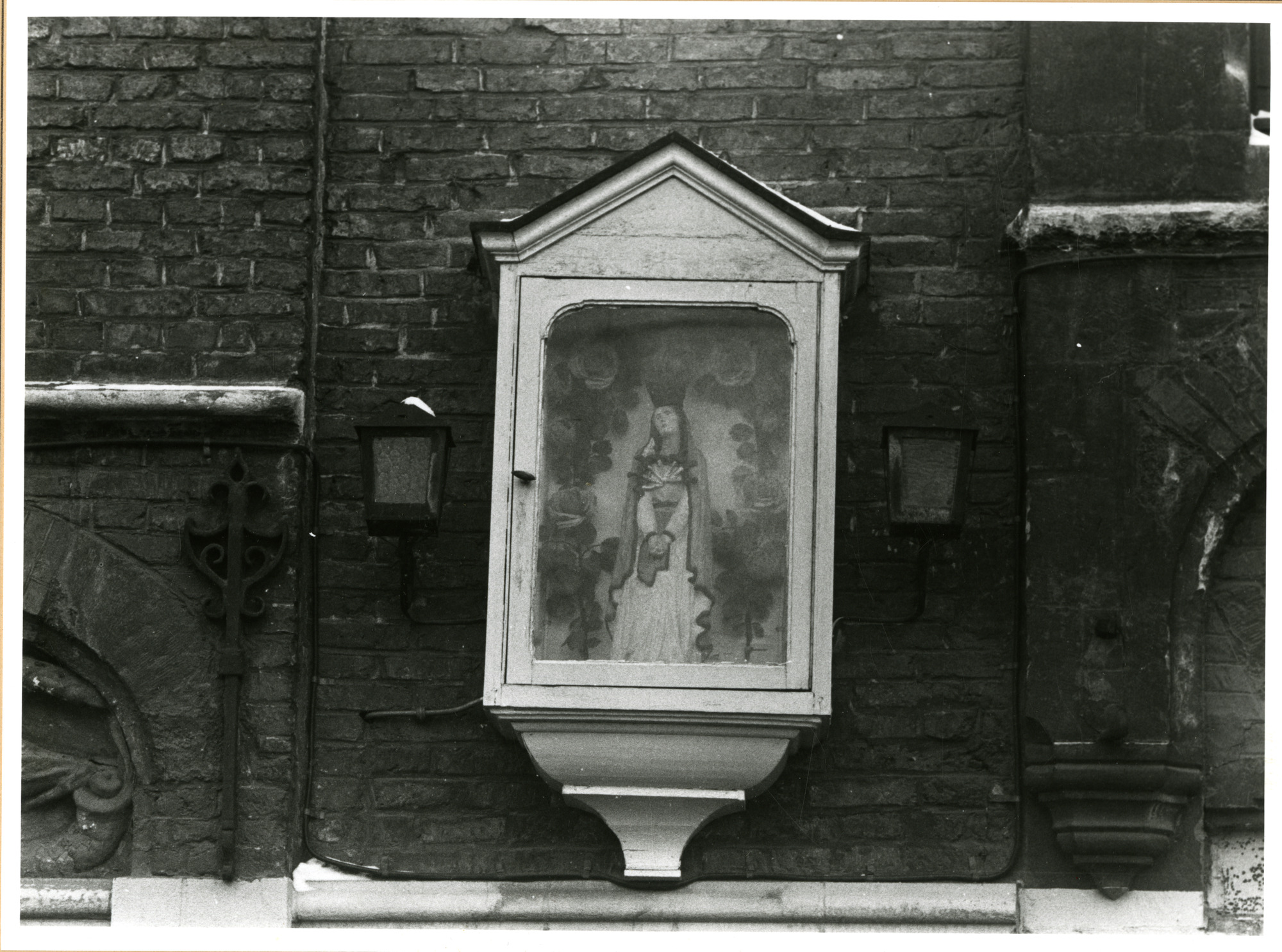Gent: Hoogstraat 153: Gevelkapel