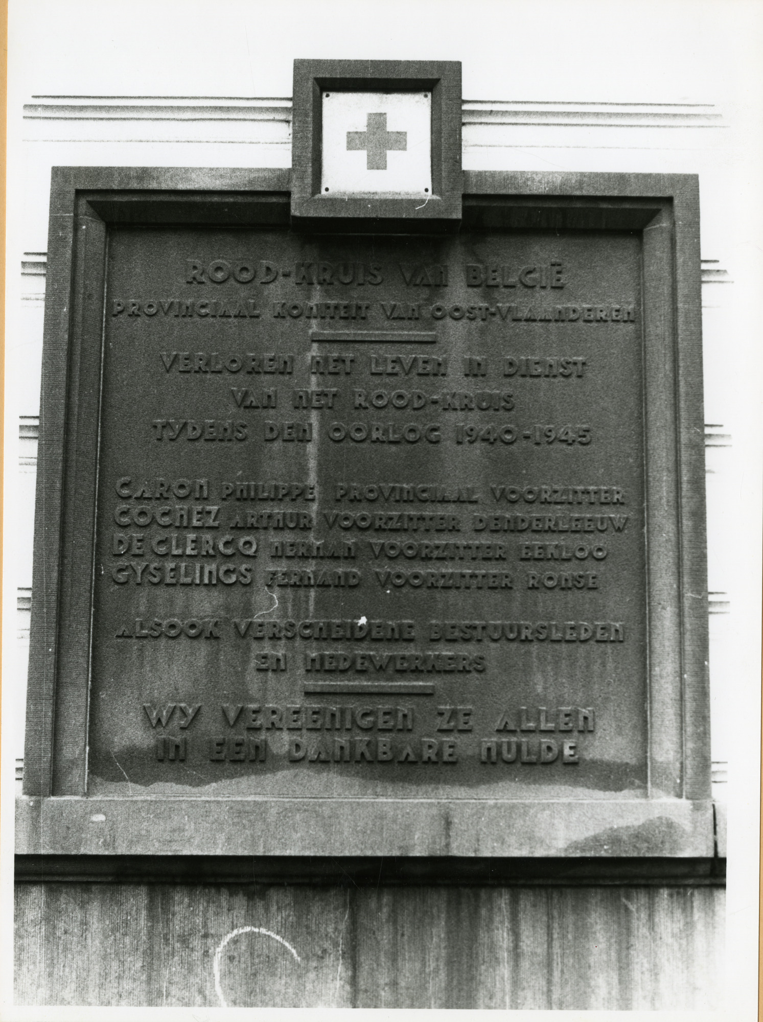 Gent: Hubert frere-orbanlaan: Gedenksteen rood kruis, 1979