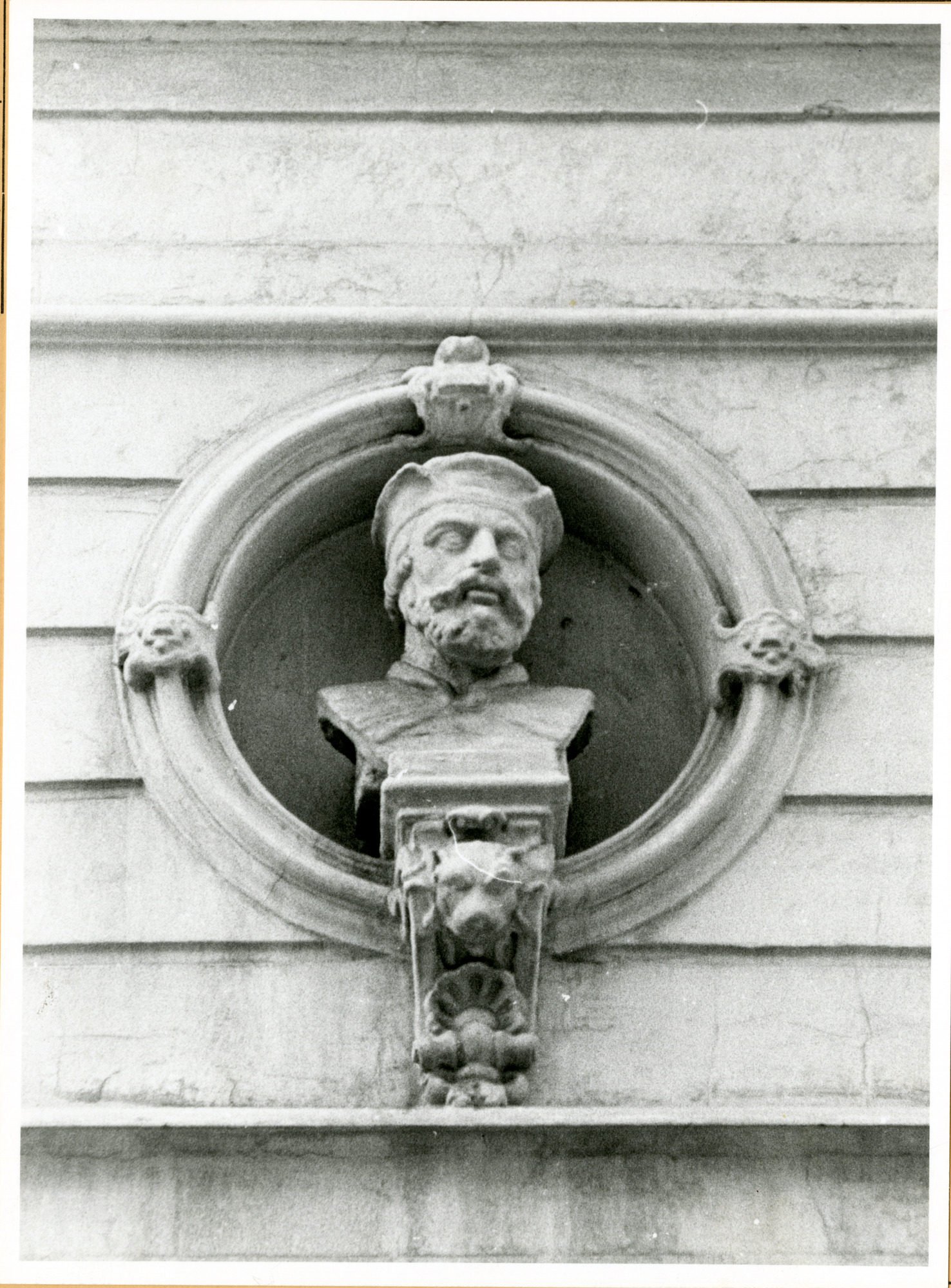Gent: Lamstraat 8: Buste, 1979