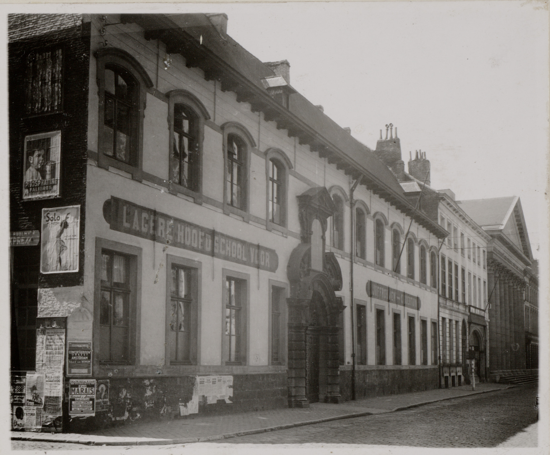 Gent: Voldersstraat: Lagere Hoofdschool Emile Braun voor Juffrouwen, Klooster der Jezuïeten - 1946